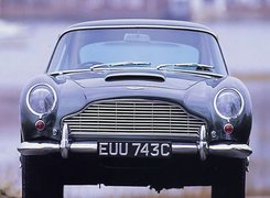 Przód, Aston Martin DB6