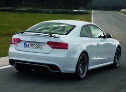 Audi RS5, Coupe