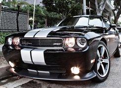 Dodge Challenger STR8, Zderzak, Wlot