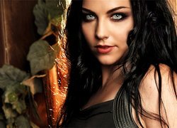 Zmysłowa, Amy Lee