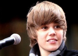 Justin Bieber, Mikrofon