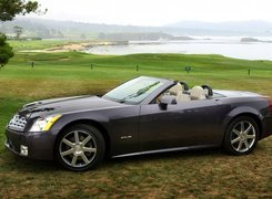 Czarny, Cadillac XLR, Cabrio