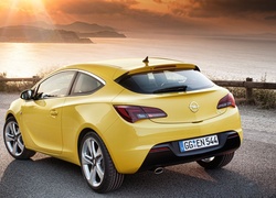 Opel Astra IV GTC