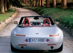 BMW Z8, Tył