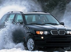 Bmw X5, Woda