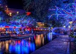 Kolorowe, Lampki, Domy, Rzeka, River Walk, Park, San Antonio River Walk, San Antonio, Teksas, Stany Zjednoczone