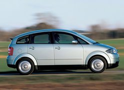 Audi A2, Prawy Profil