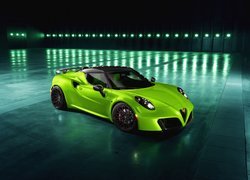 Zielony, Alfa Romeo 4C, Dwumiejscowy