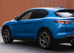 Alfa Romeo Stelvio Veloce tył i bok