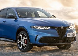 Alfa Romeo Tonale Veloce przód i bok