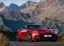 Czerwony, Aston Martin DBS, Superleggera, Góry