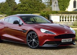 Aston Martin Vanquish bokiem