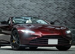 Aston Martin Vantage, Cabrio, Wiśniowy, 2021