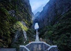 Góra Tianmen, Atrakcja turystyczna, Schody, Góry, Drzewa, Zhangjiajie, Hunan, Chiny