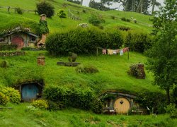 Plan filmowy Hobbiton, Atrakcja turystyczna, Wzgórze, Domy, Hobbit, Miejscowość Matamata, Nowa Zelandia