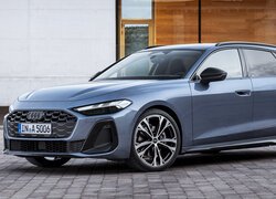 Audi A5 Avant S bok i przód