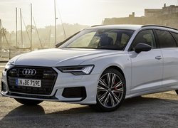 Audi A6 Avant Plug-in Hybrid S