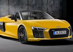 Audi R8 Spyder przodem