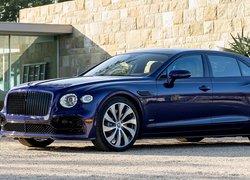 Bentley Flying Spur, Hybryda