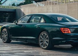 Bentley Flying Spur, Hybryda, 2021