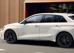 Białe Audi A3 Sportback S