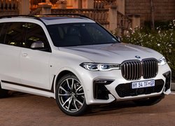 Białe, BMW X7 M50d