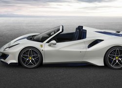 Białe Ferrari 488 Pista Spider