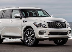 Białe, Infiniti QX80