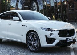 Białe, Maserati Levante GranSport