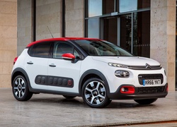 Biały Citroën C3 rocznik 2017