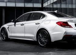 Biały Genesis G70