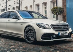 Mercedes-AMG S 63