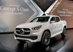 Biały Mercedes-Benz X Class Pick Up Concept rocznik 2017