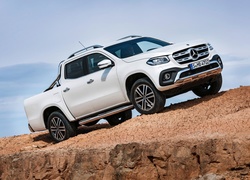 Biały Mercedes-Benz X Class Pickup Truck rocznik 2017