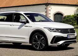 Volkswagen Tiguan Allspace, Bok