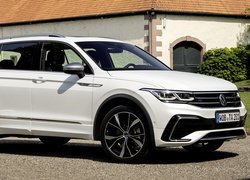 Volkswagen Tiguan Allspace, Bok