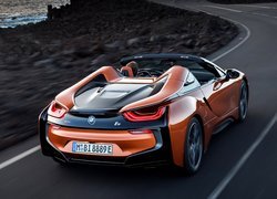 BMW i8 Roadster  rocznik 2018