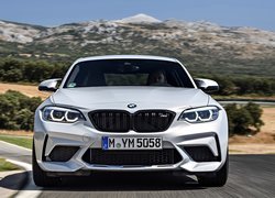 BMW M2 Competition na drodze