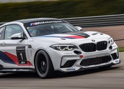 BMW M2 CS Racing