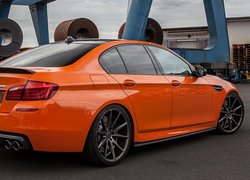 BMW M5 by 3D Design tył i bok