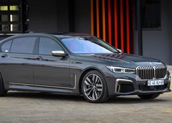 BMW M760i, Seria 7