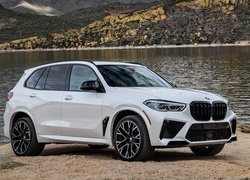 BMW X5 M Competition, Jezioro