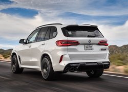 BMW X5 M Competition, Droga