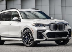 BMW X7 M50D