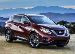 Bordowy, Nissan Murano, Góry