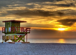 Budka ratownika na plaży w South Beach - dzielnicy Miami Beach