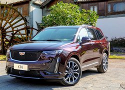 Cadillac XT6, SUV, Wiśniowy