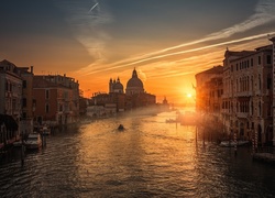 Włochy, Wenecja, Canal Grande, Zachód słońca, Budynki, Łodzie