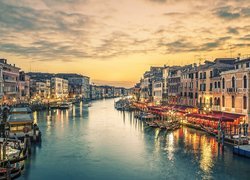 Kanał, Canal Grande, Domy, Wenecja, Włochy, Łodzie, Gondole, Światła, Chmury