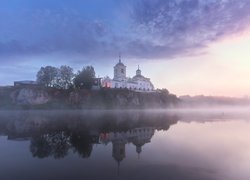 Rzeka, Drzewa, Cerkiew, Chmury, Mgła, Odbicie